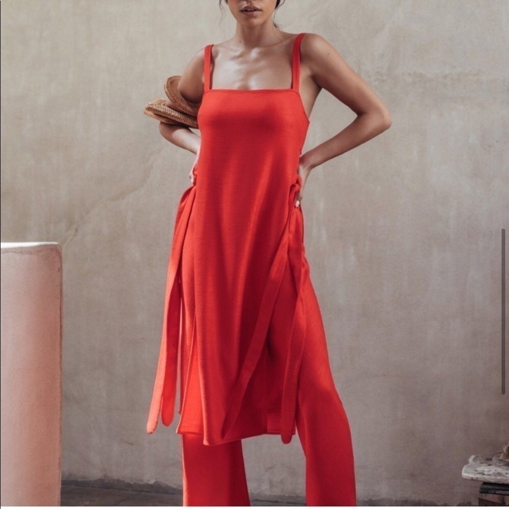 Cult Gaia Este Tunic in red
